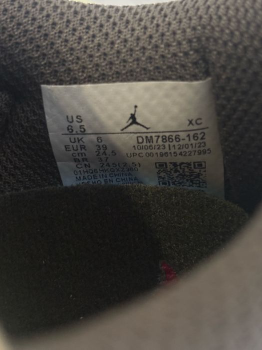 Jordan 1 Travis Scott reverse mocha