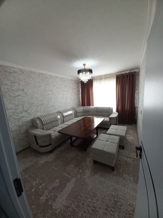 Egasidan uy sotiladi