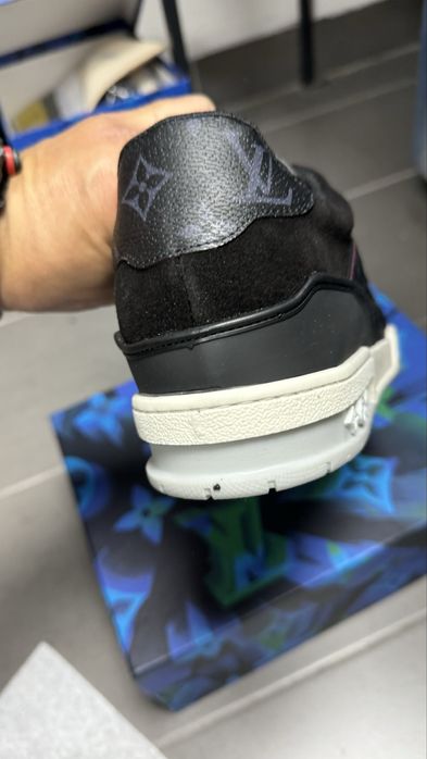 louis vuitton.sneakers