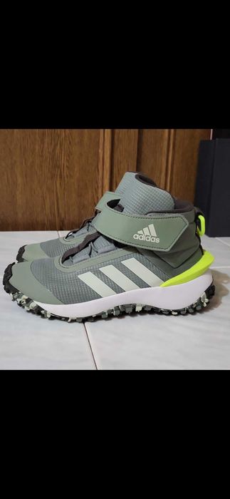Ghete Adidas FortaTrail Traxion copii, mărime 35, stare excelentă