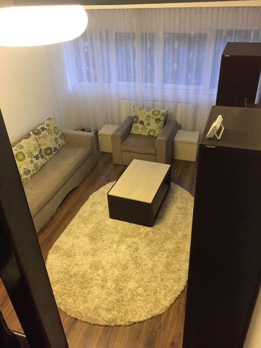 Vând apartament cu 2 camere ultracentral