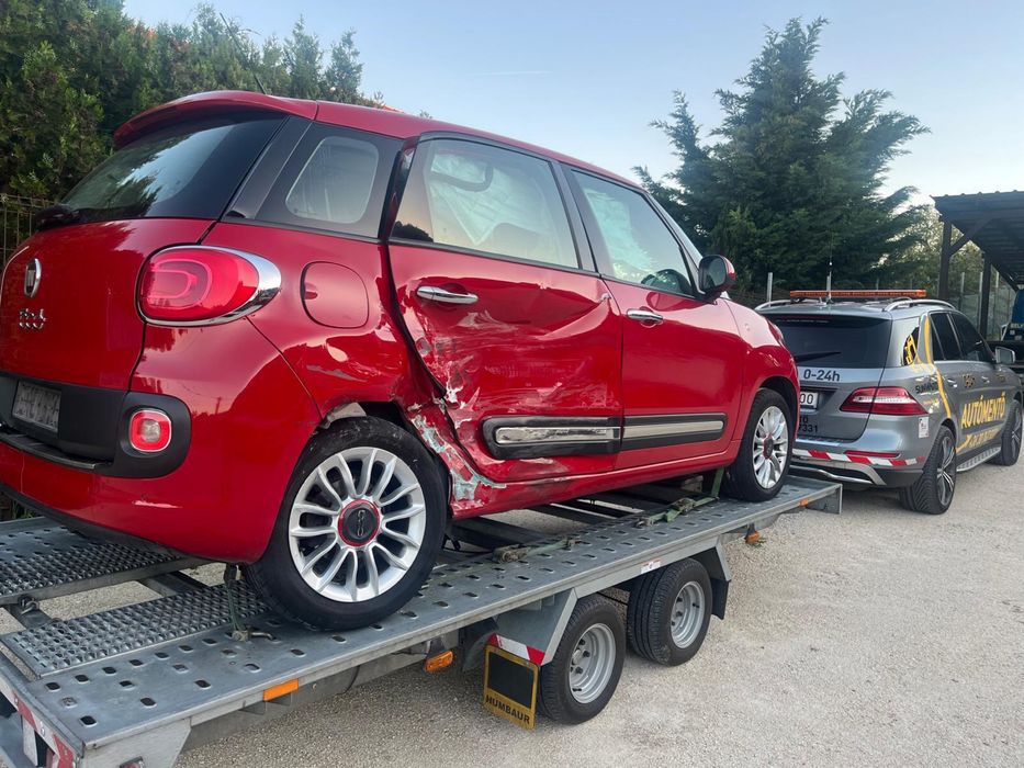 Dezmembrez Fiat 500L 2013 150.000km