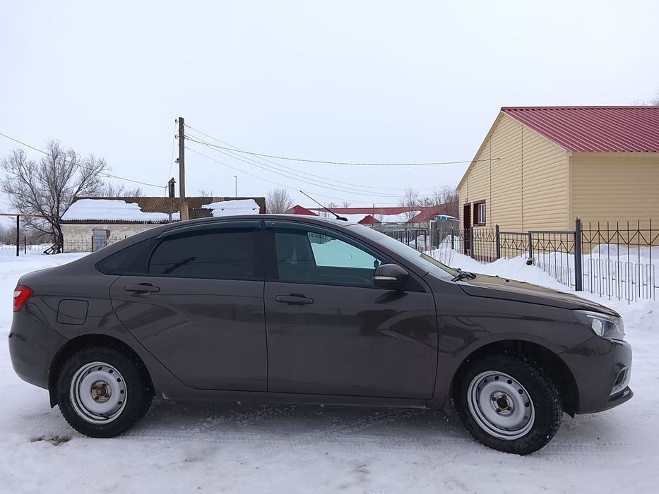 Продам машину Лада Веста