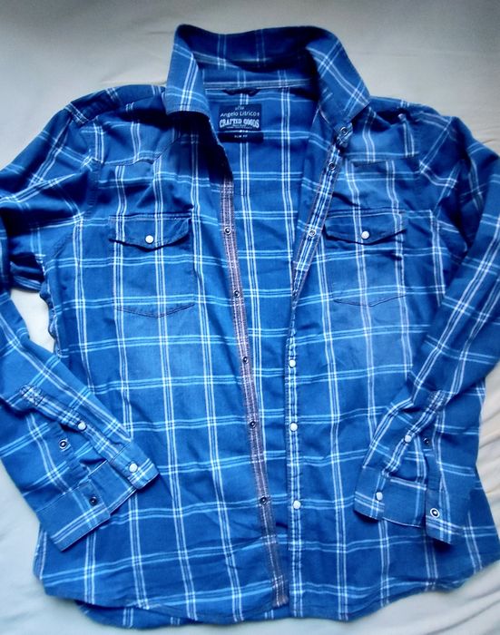 Cămăși super oferta.