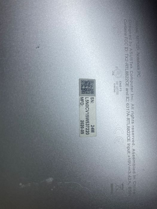 Laptop 17' Asus Vivobook M712D