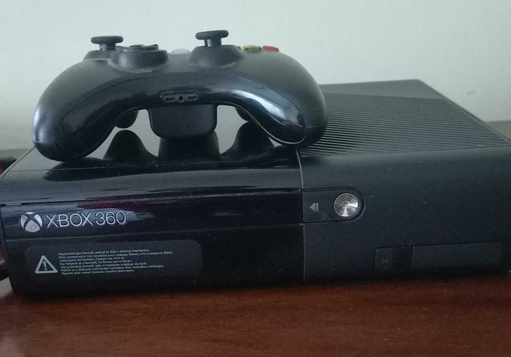 Consolă Xbox 360 500 GB