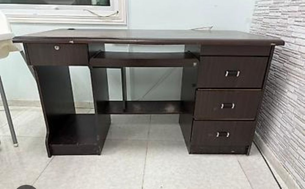 Столы и тумбы  офисные