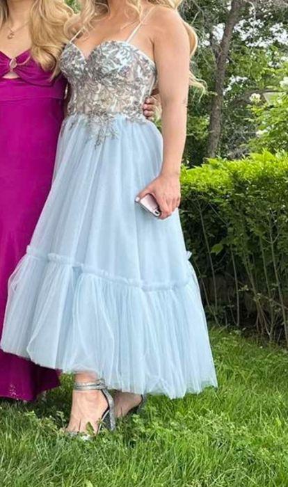 Бална рокля или рокля за много специален повод