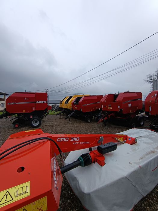 Vând Balotiere Case/New Holland și 2 cositori Claas/Khun