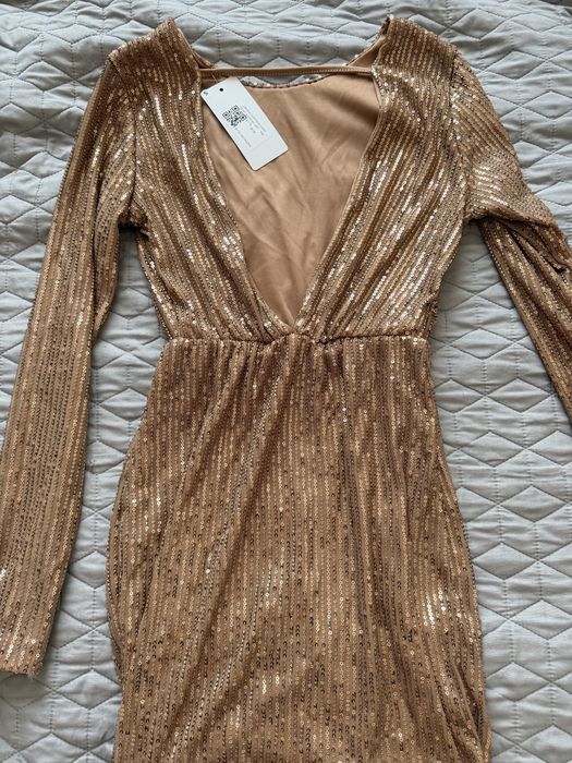 Рокли и топове с пайети