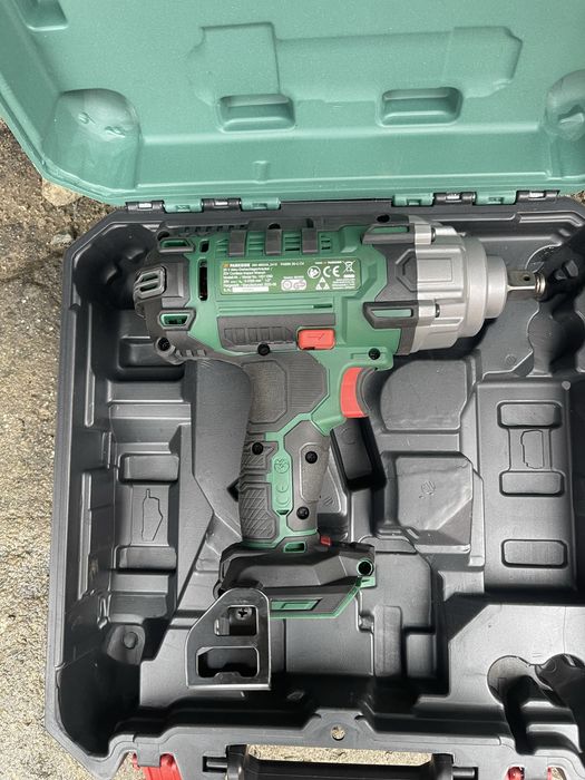 Зелен гайковерт Parkside