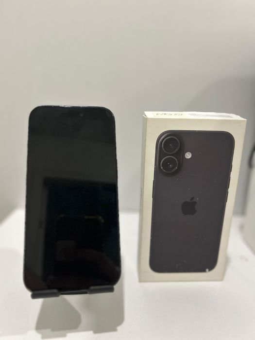 Iphone 16, 128 гб, черный.