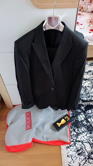 Costum brbați  nou