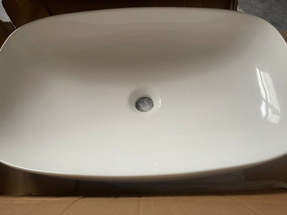 2 Раковина, врезной сместитель