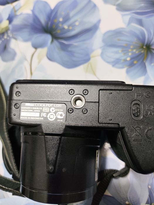 Aparat foto digital Nikon Coolpix L120, Negru