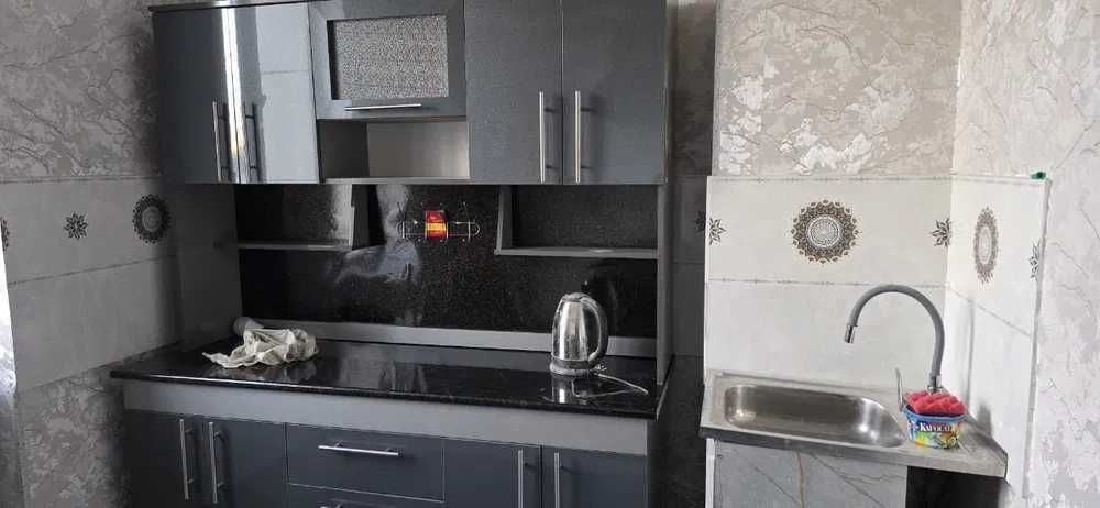 Срочно сдается квартира 2/3/16.метро Ташкент.