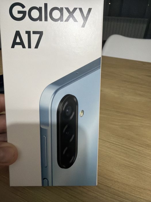 Samsung galaxy A17
