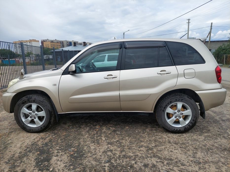 Рав 4 в хорошем состоянии