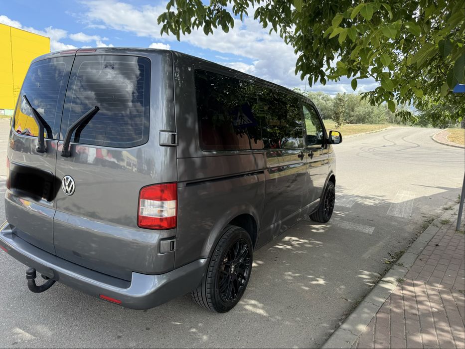 Volkswagen T5 Kombi