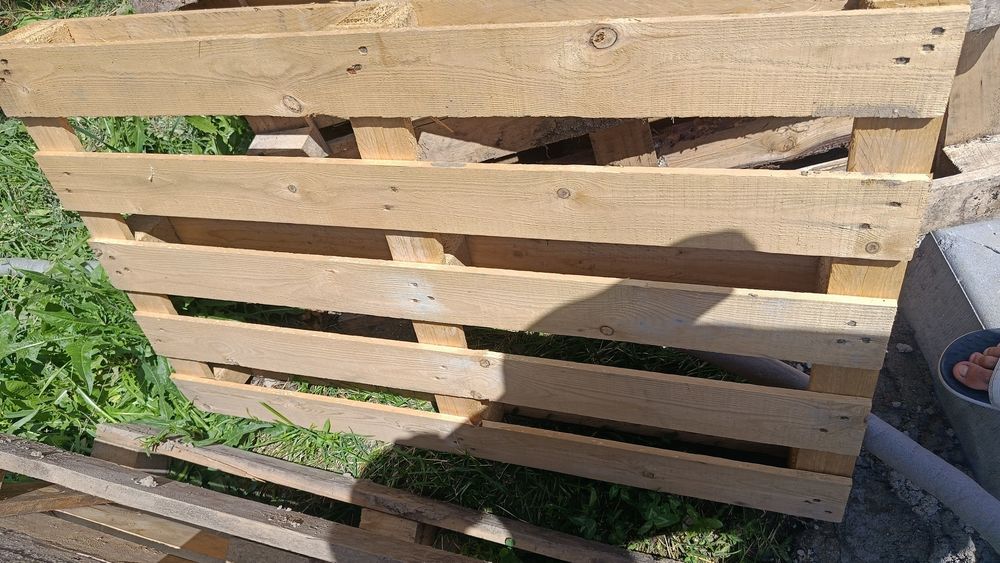 Продам паддоны для кирпичей