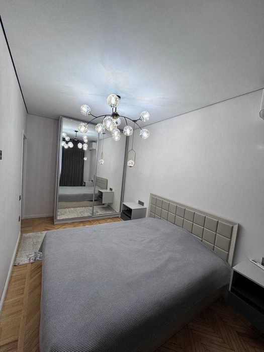 Улица Нукусская Мирабадский райое в центре 3х комнатный квартира