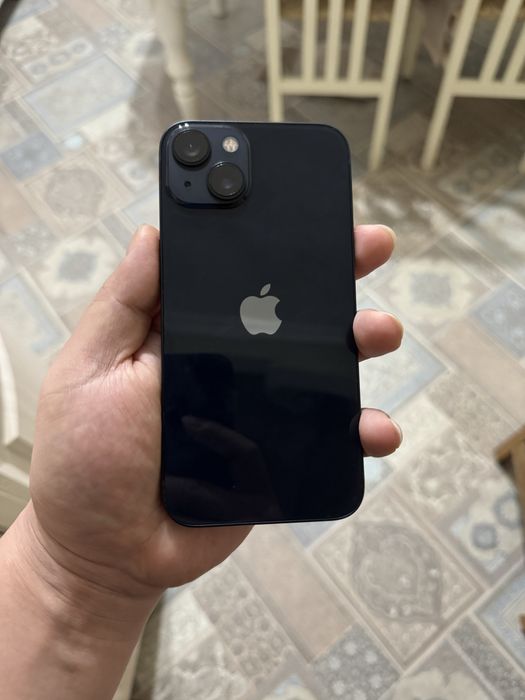iPhone 13 128Гб в идеале