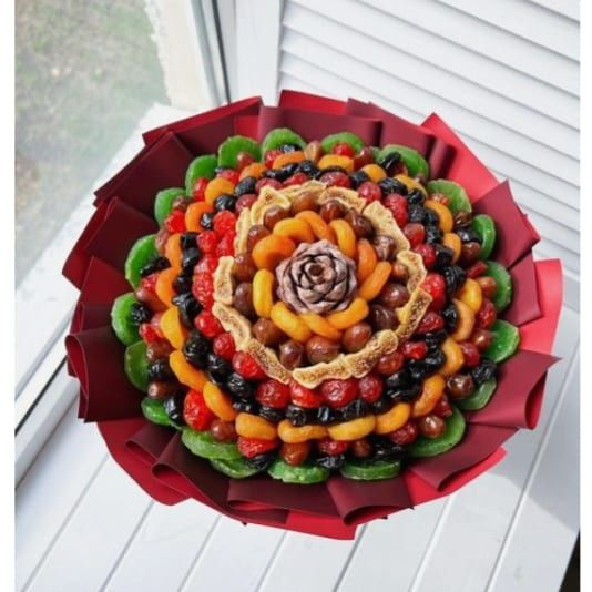 Съедобные  букеты из сухофрукты