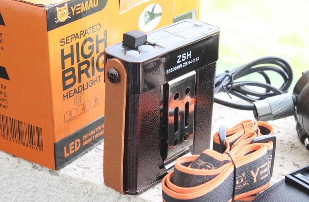 Фонарь с аккомулятором