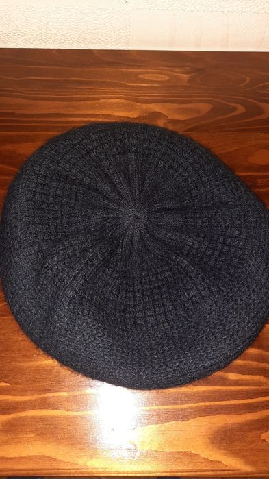 Дамска зимна шапка/барета