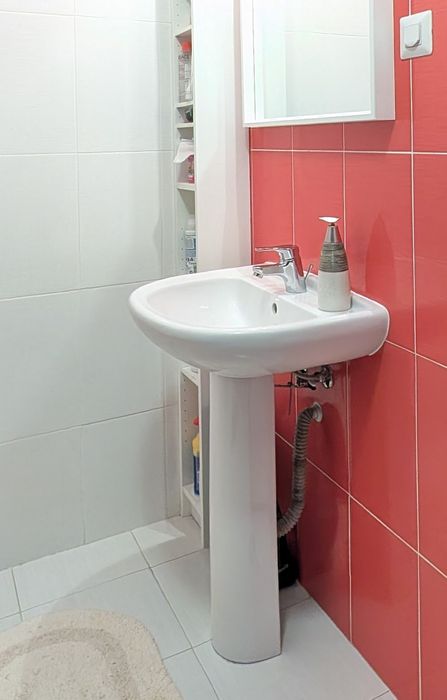 Chiuveta lavoar cu picior si robinet baterie