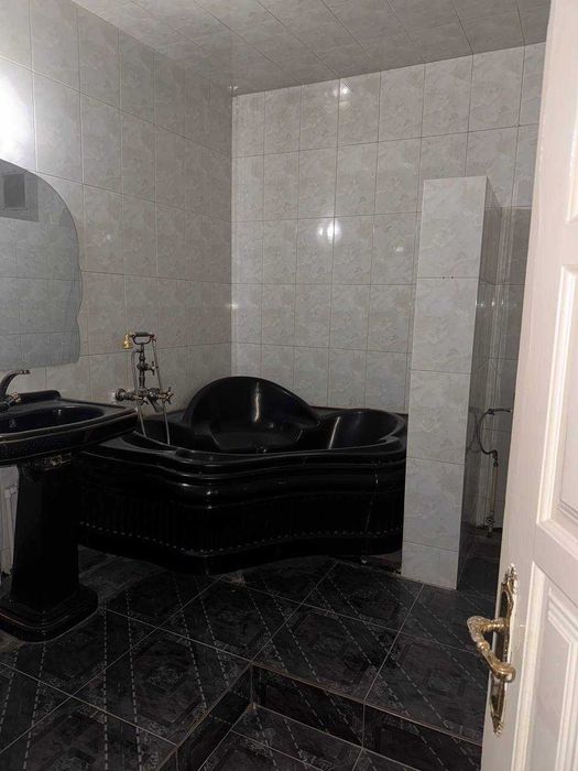 Аренда дома под хостел-гостиницу махалла Конституция 7 соток 15 комнат