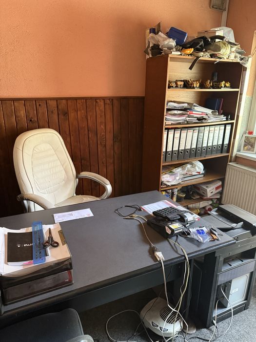 Particular vand spatiu comercial in Brasov