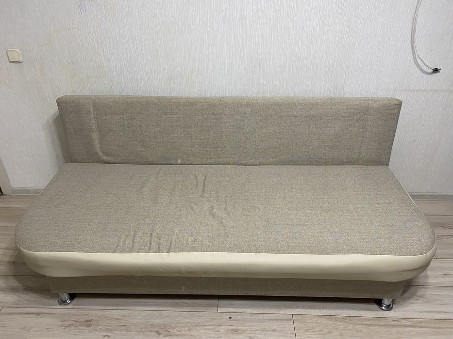 Продается - Диван