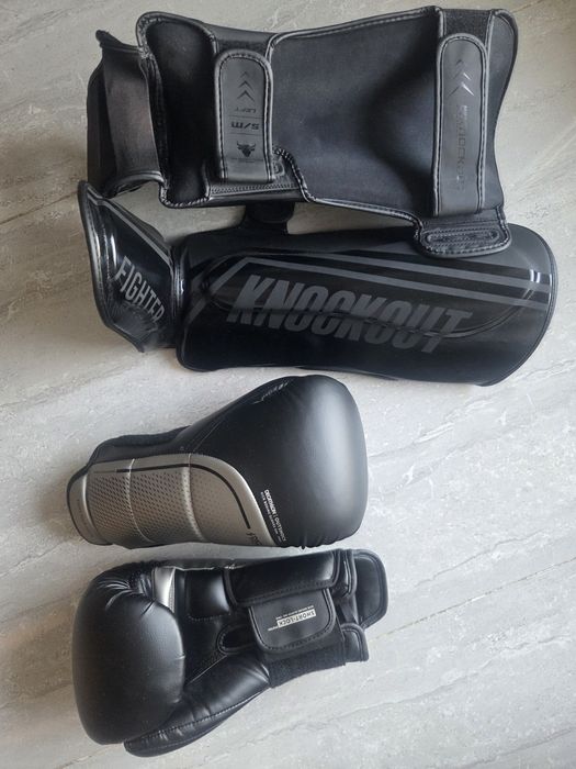 Set echipament Kickbox Manusi, Tibiere