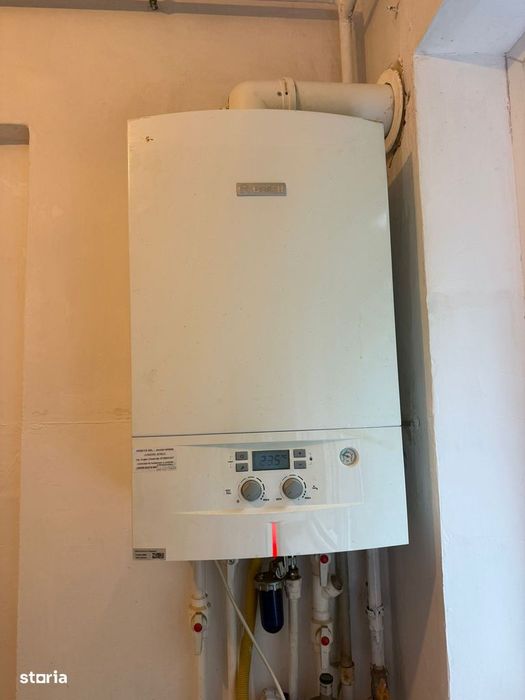 Apartament 3 camere etaj 2 – Zona Gării, Str. Bârsei, Focșani