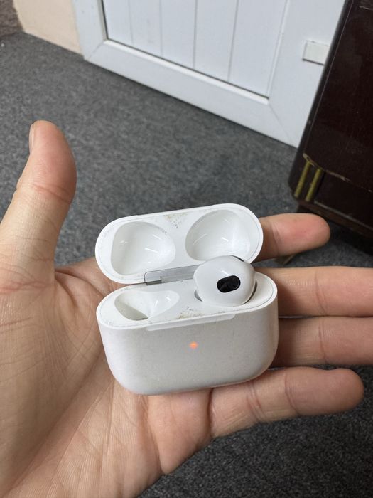 Футляр айрподс 3 правый наушник