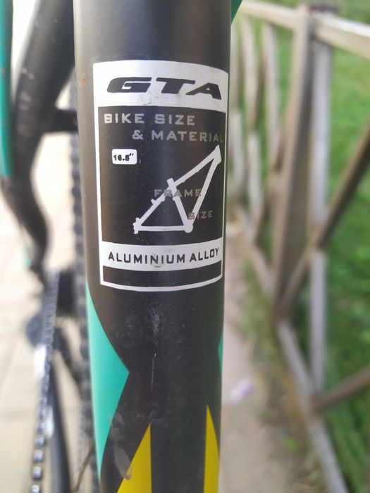 Велосипед сатылады. Продается велосипед.