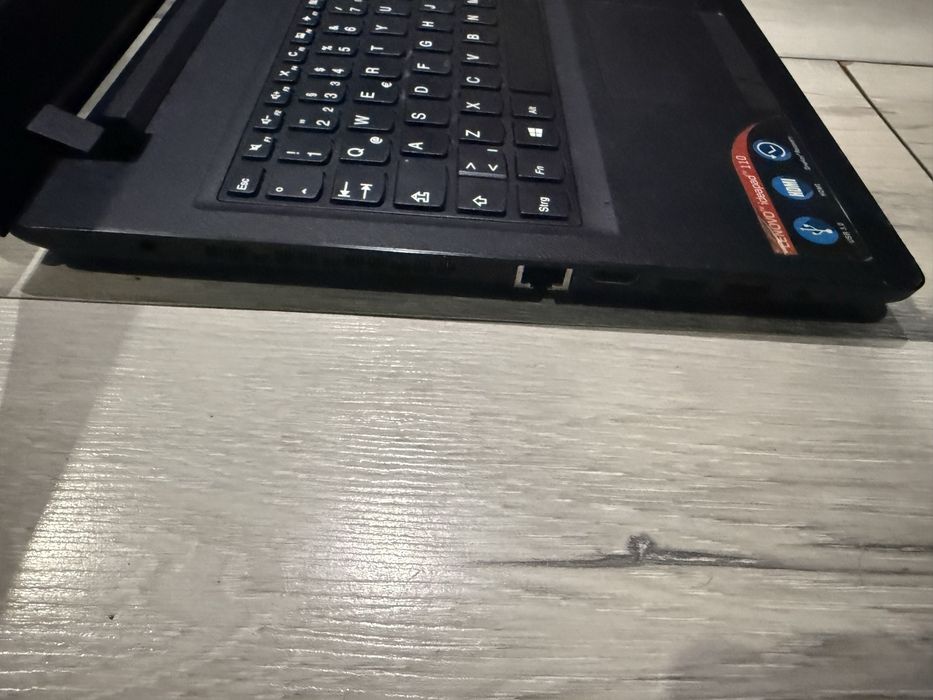 Lenovo ideapad 110-15isk/i5 6200u/8гб/240гб ссд/Amd R5 M330