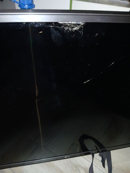 Телевизор LG 32 инча