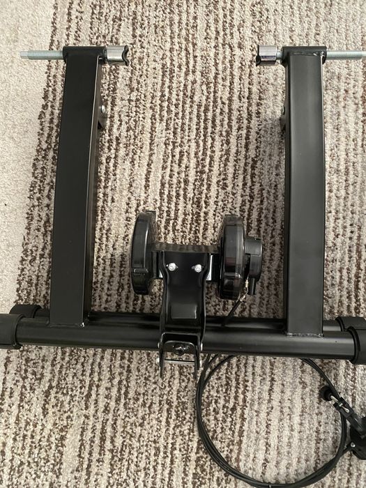 Suport bicicleta pentru antrenament indoor