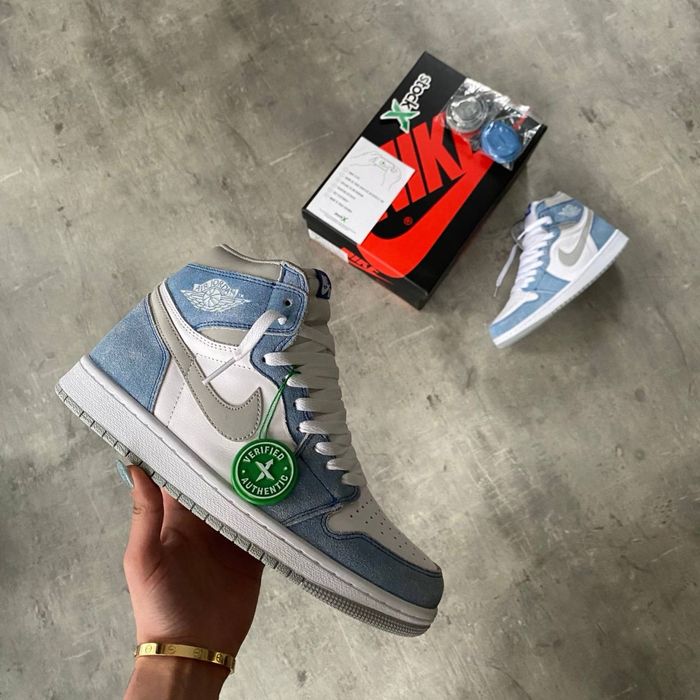 Намаление Air Jordan 1 High Retro OG 'Hyper Royal'