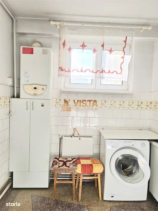 Apartament 3 camere, zona Astra