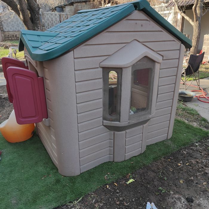 Детский игрушечный домик