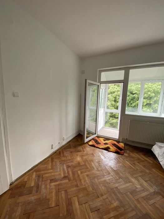 Apartament cu 3 camere de vanzare