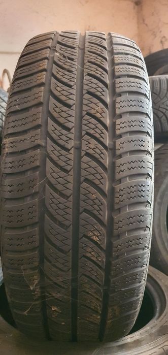 Гуми 3бр 225/55/17 с - 1бр- 90лв