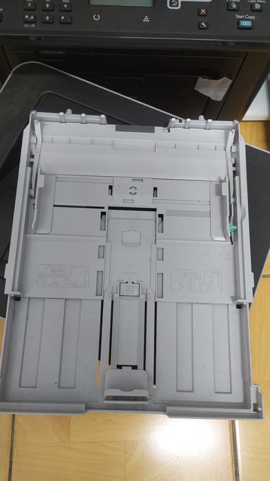 Принтер цветной а4