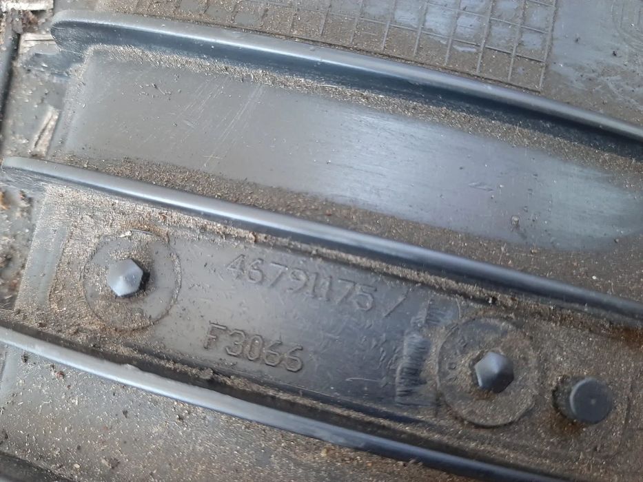 carcasa filtru aer 1.6 b alfa romeo 147  46791175