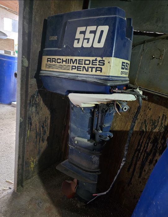 Motor barca Penta 550