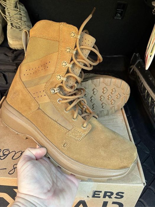 bocanci militari Deckers 28,5  marimea 43