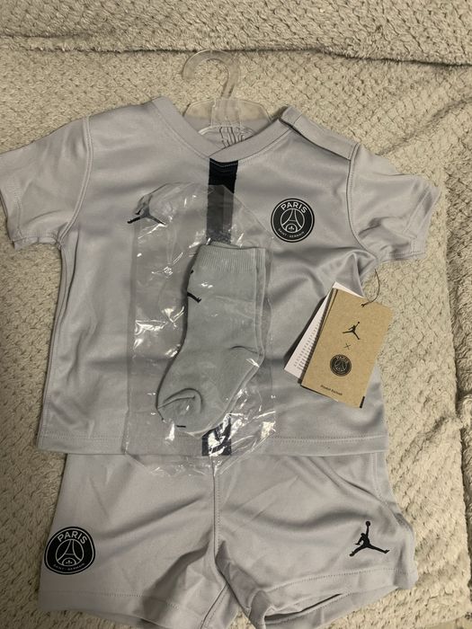 compleu nike jordan PSG bebelusi 9-12 luni